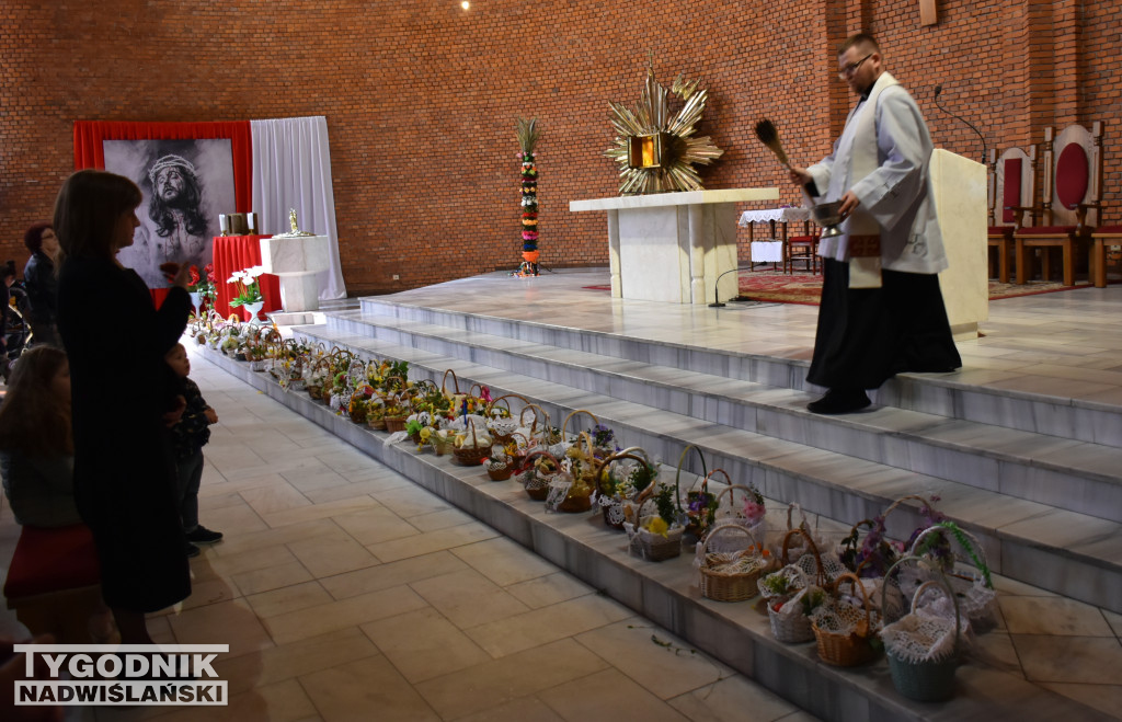 Święcenie pokarmów w sandomierskich kościołach
