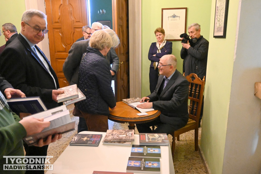 Miejskie obchody rocznicy zbrodni katyńskiej w Tarnobrzegu