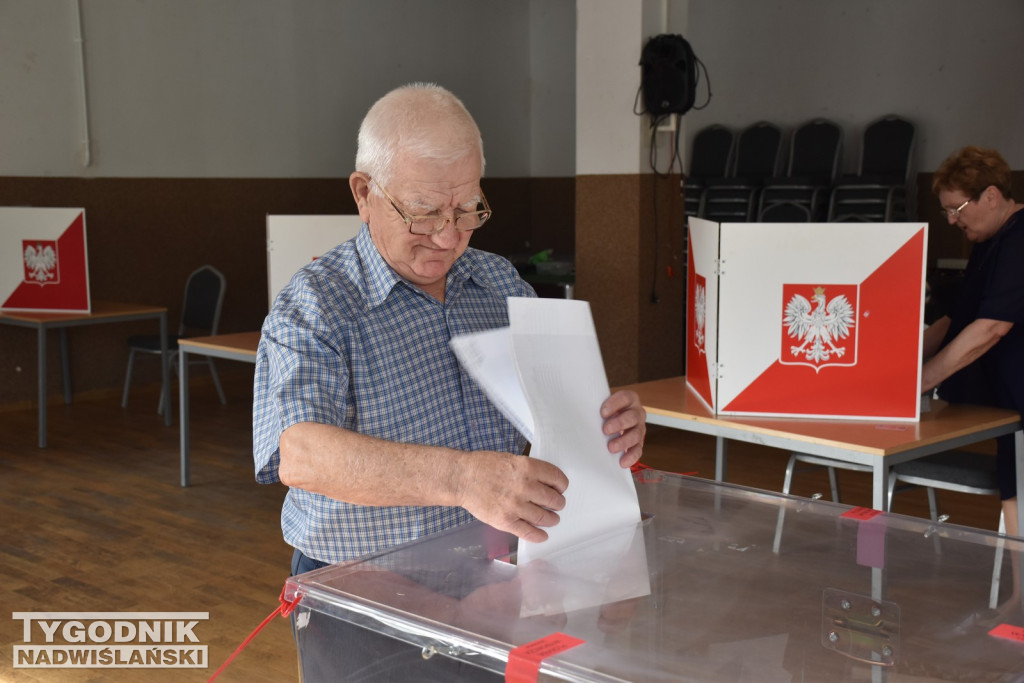 Głosowanie w gminie Nowa Dęba