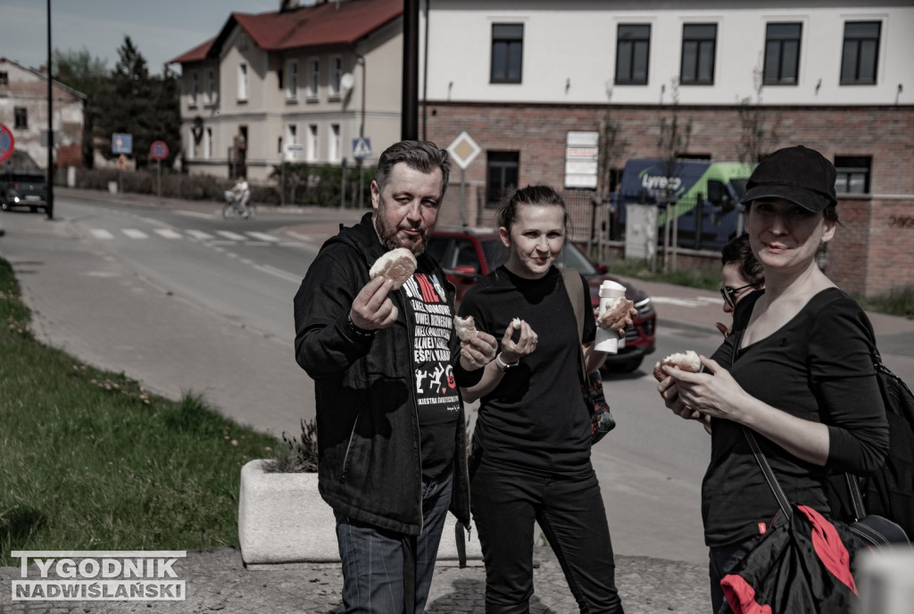 Zdjęcia z planu filmu kręconego przez ekipę z SP10