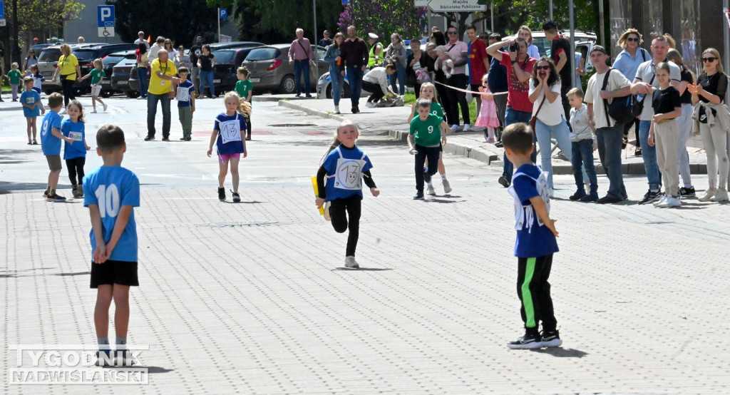 Sztafeta Przedszkolaków w czasie Biegu Siarkowca