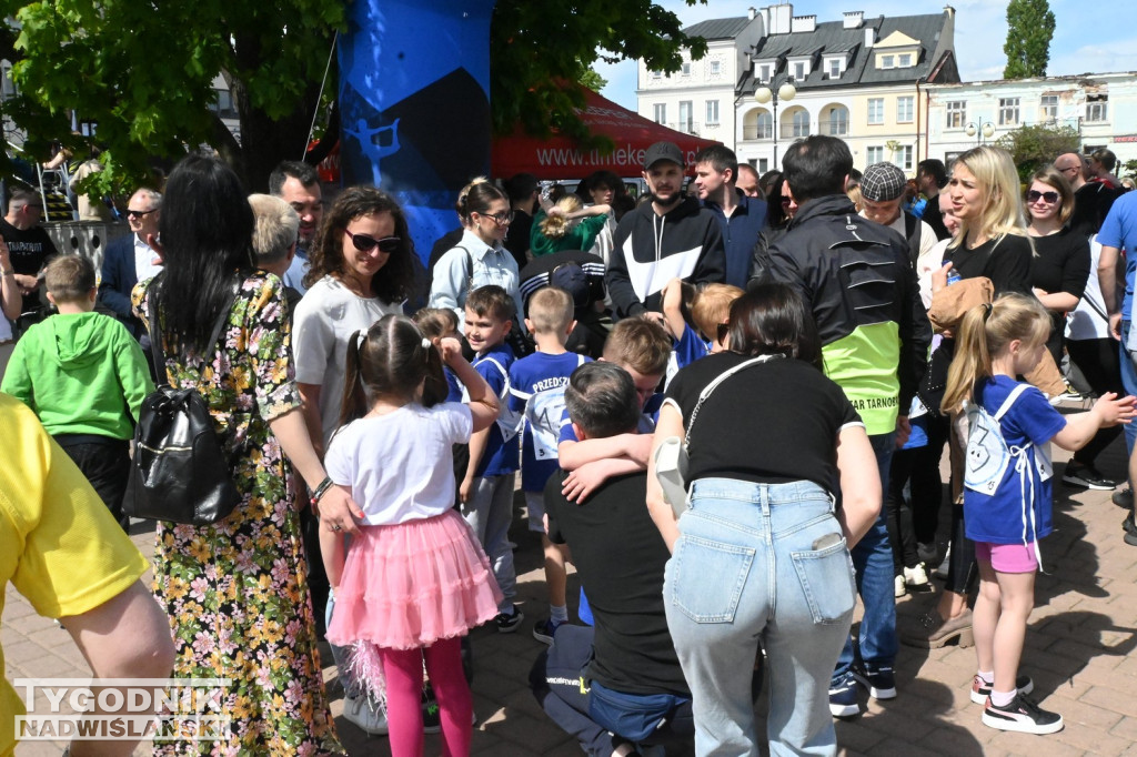 Sztafeta Przedszkolaków w czasie Biegu Siarkowca