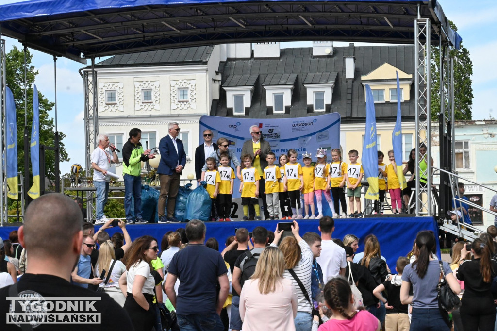 Sztafeta Przedszkolaków w czasie Biegu Siarkowca