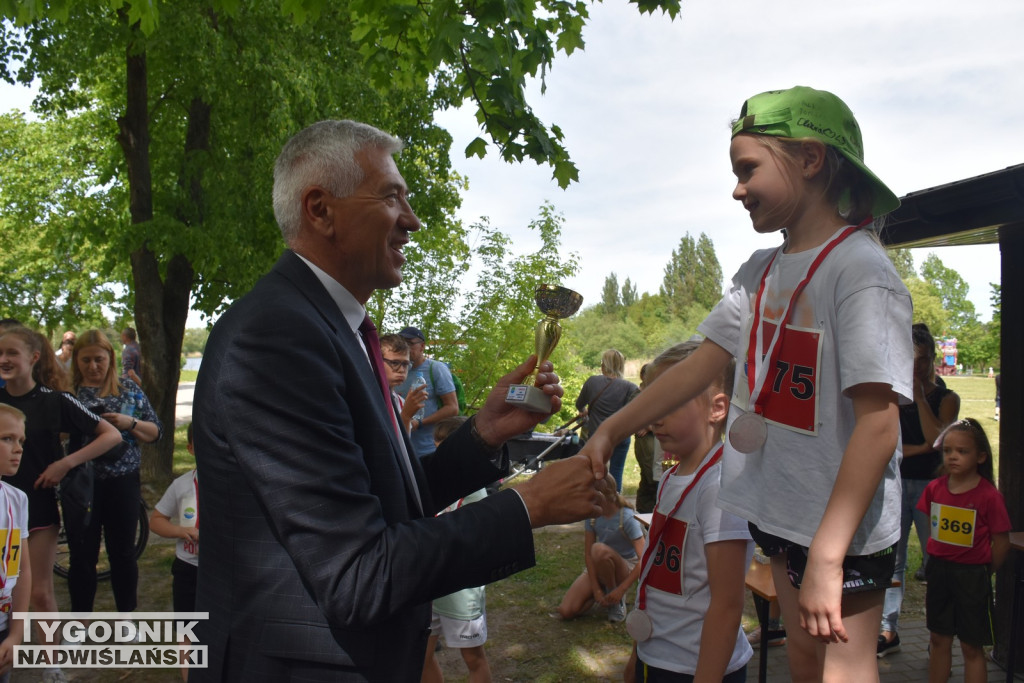 Bieg Konstytucji w Nowej Dębie
