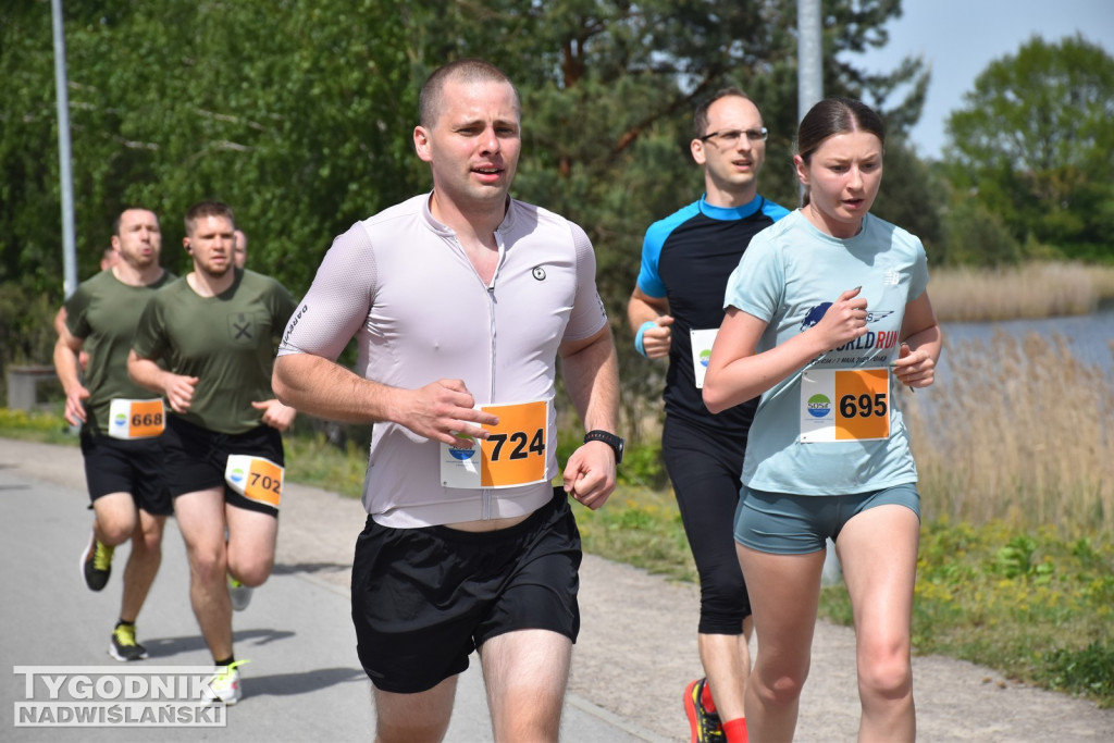 Bieg Konstytucji w Nowej Dębie