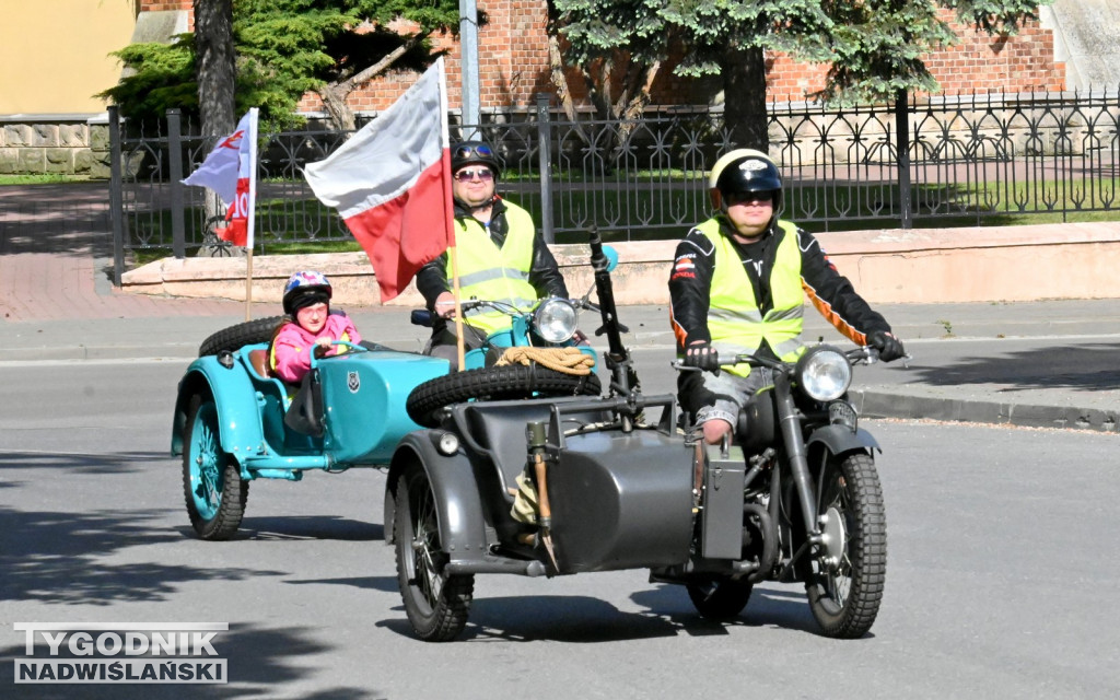 Motocyklowy Dzień Flagi w Grębowie