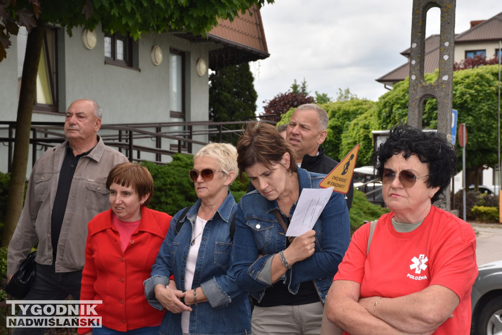 Manifestacja położnych w Staszowie