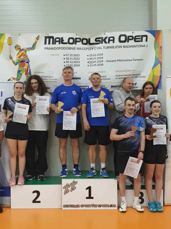 Sukces badmintonistów z Nowej Dęby