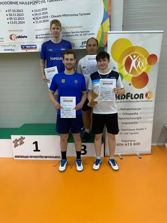 Sukces badmintonistów z Nowej Dęby
