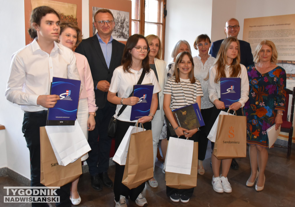Podsumowanie Powiatowego Konkursu Ortograficznego