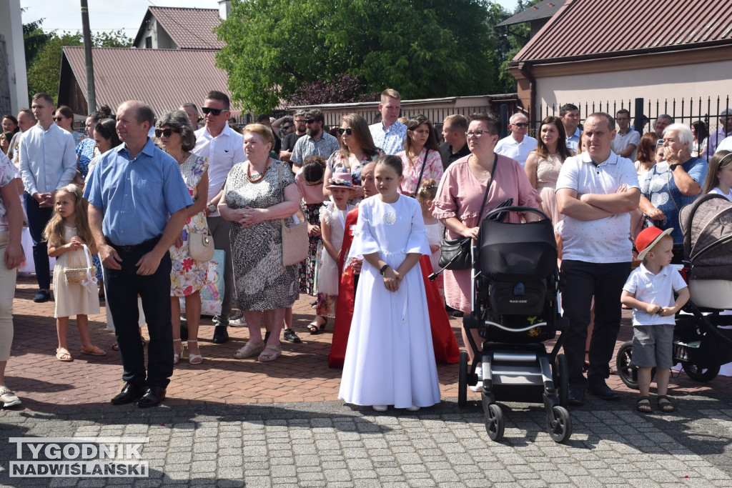 Procesja Bożego Ciała w Nowej Dębie