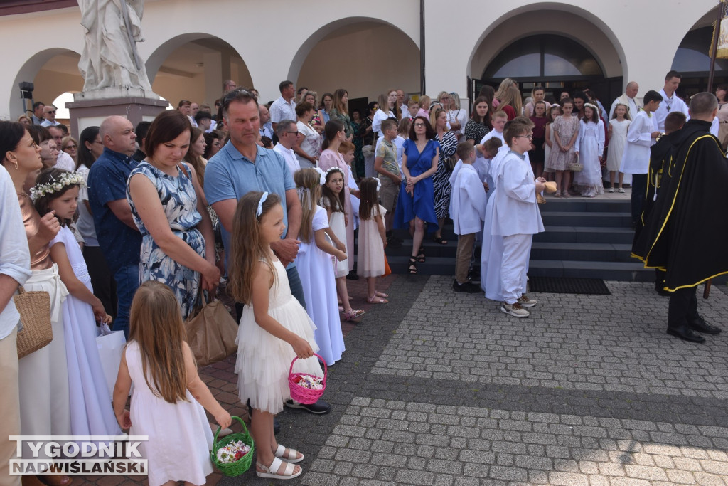 Procesja Bożego Ciała w Nowej Dębie