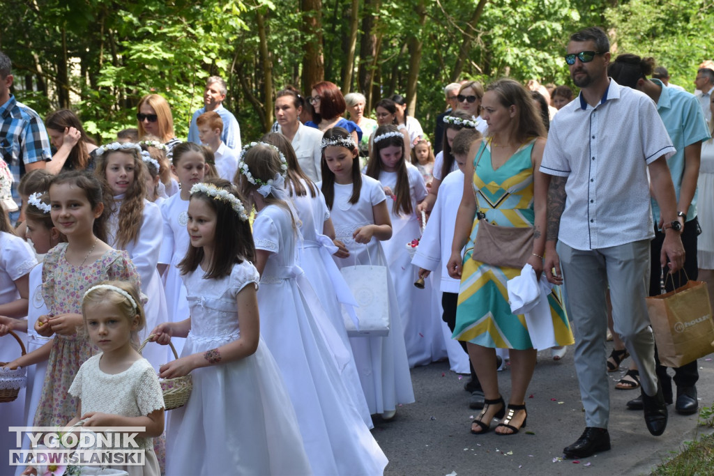 Procesja Bożego Ciała w Nowej Dębie