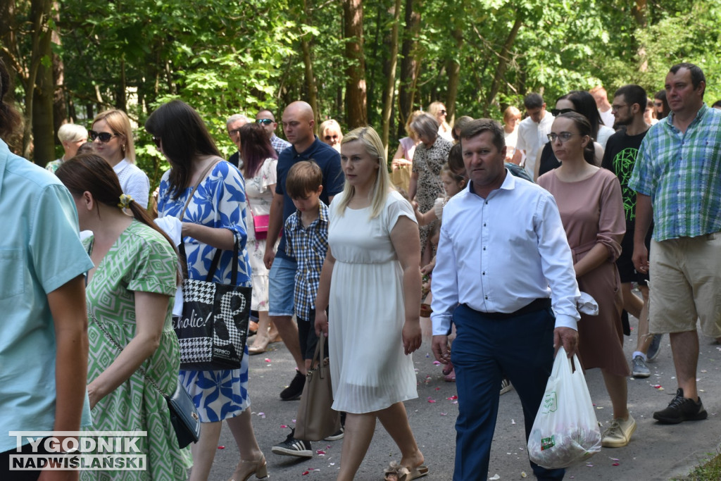 Procesja Bożego Ciała w Nowej Dębie