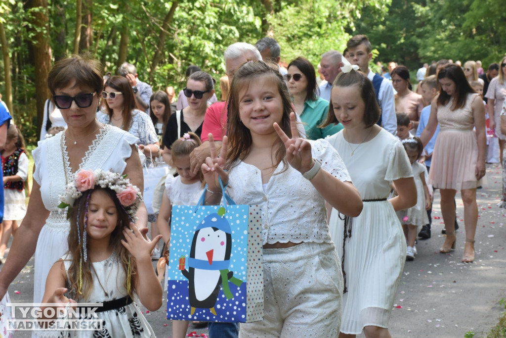 Procesja Bożego Ciała w Nowej Dębie