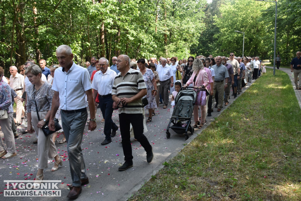 Procesja Bożego Ciała w Nowej Dębie