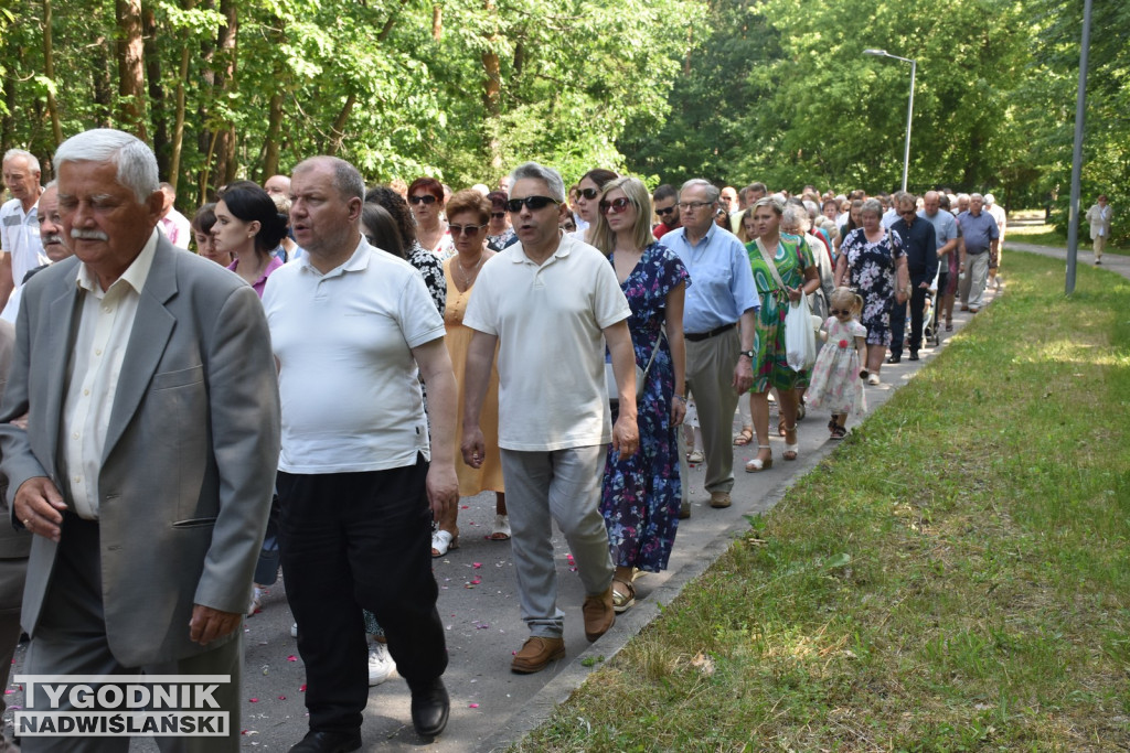 Procesja Bożego Ciała w Nowej Dębie