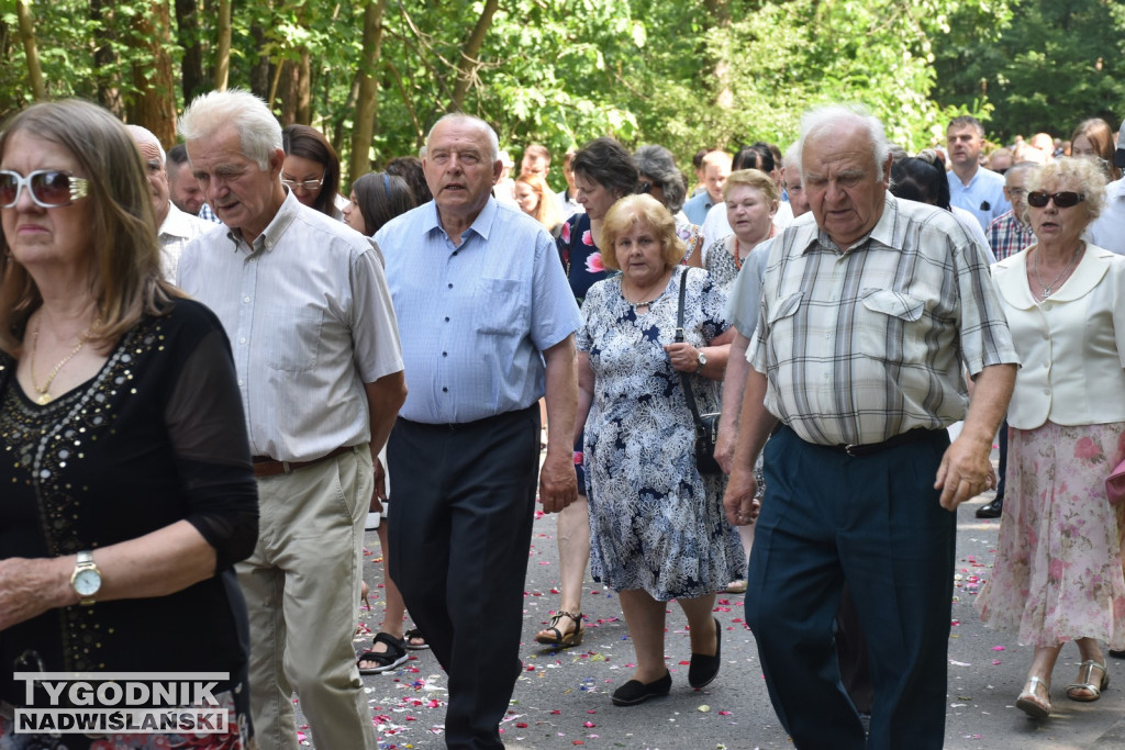 Procesja Bożego Ciała w Nowej Dębie
