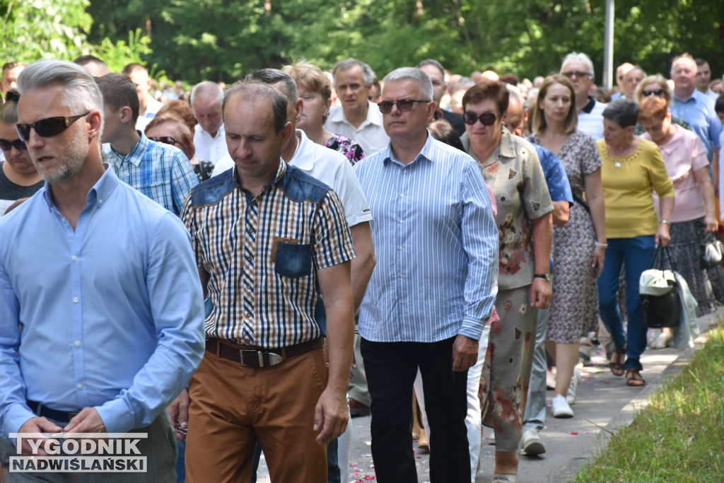 Procesja Bożego Ciała w Nowej Dębie