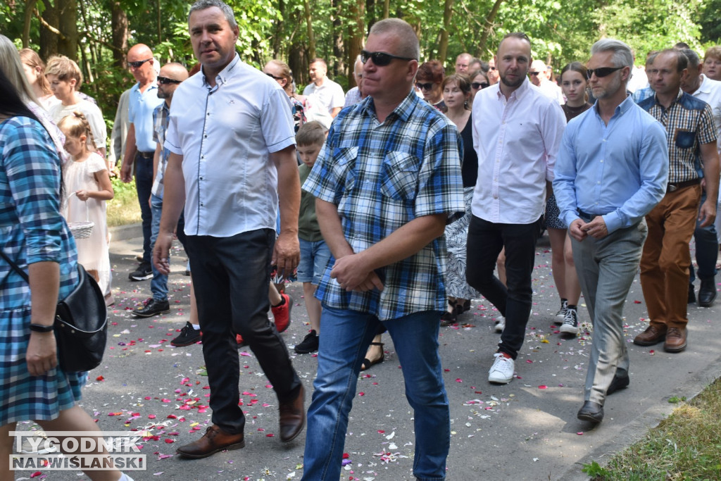 Procesja Bożego Ciała w Nowej Dębie