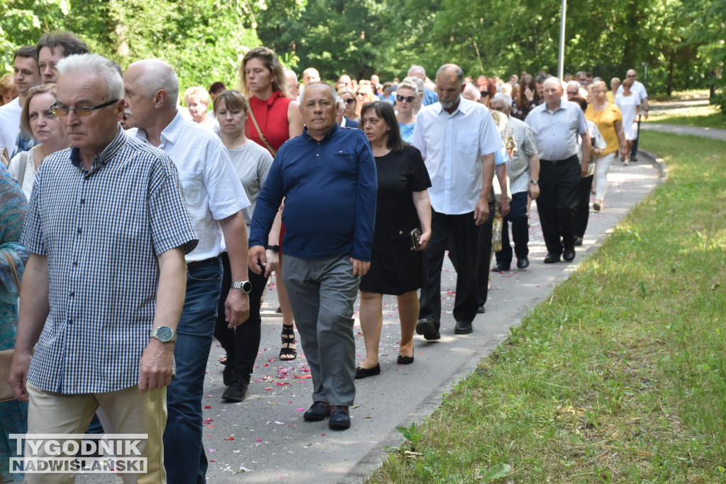 Procesja Bożego Ciała w Nowej Dębie
