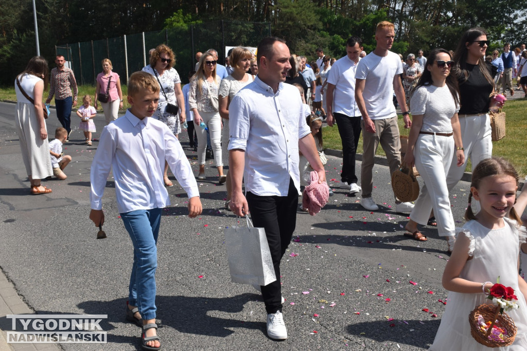Procesja Bożego Ciała w Nowej Dębie