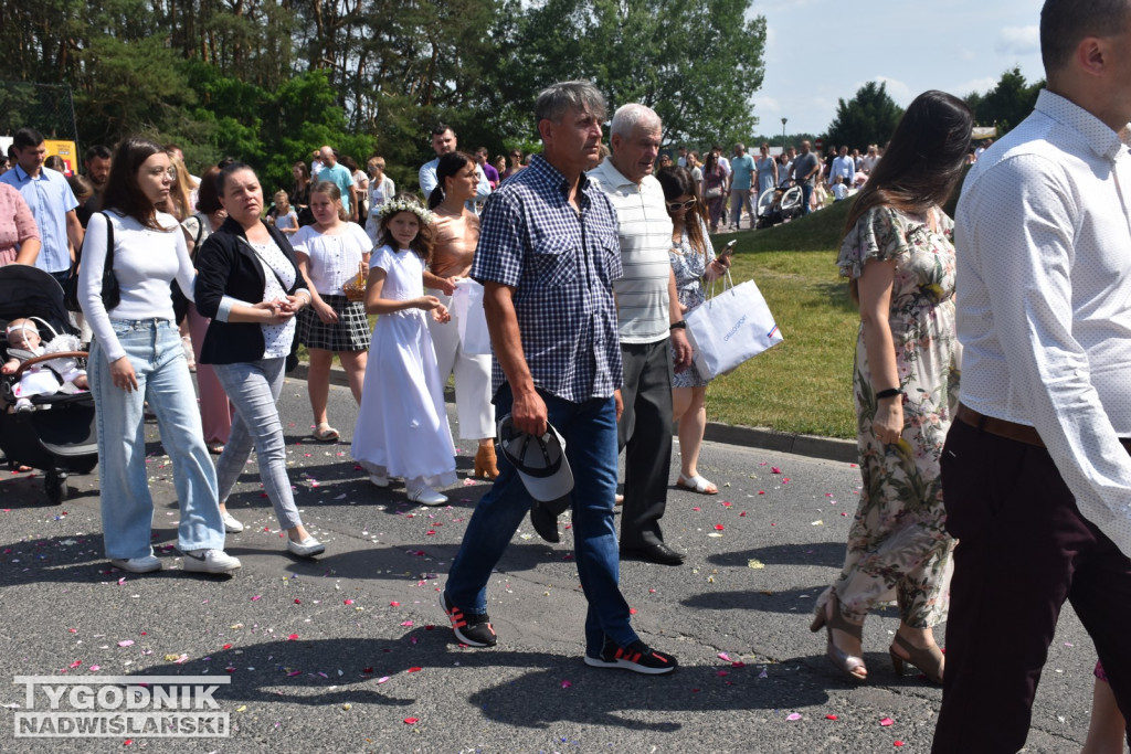 Procesja Bożego Ciała w Nowej Dębie