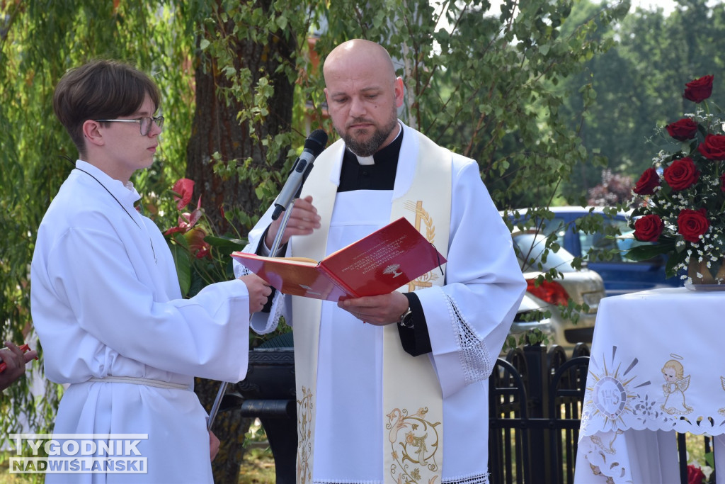 Procesja Bożego Ciała w Nowej Dębie