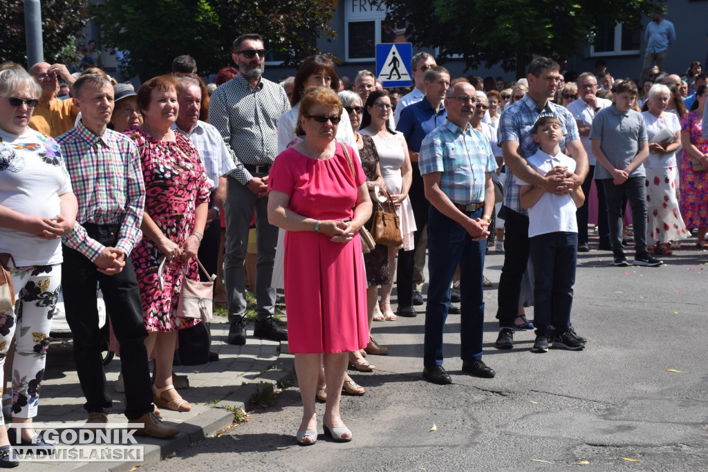 Procesja Bożego Ciała w Nowej Dębie