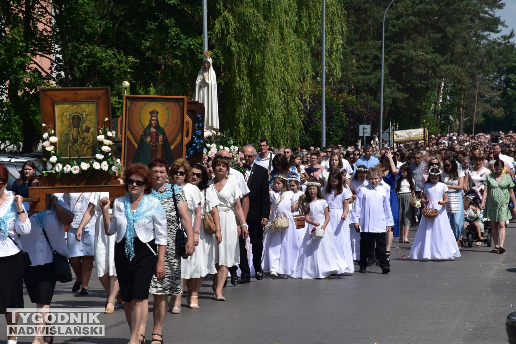 Procesja Bożego Ciała w Nowej Dębie