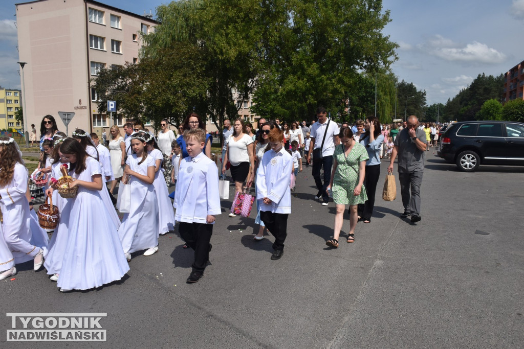 Procesja Bożego Ciała w Nowej Dębie