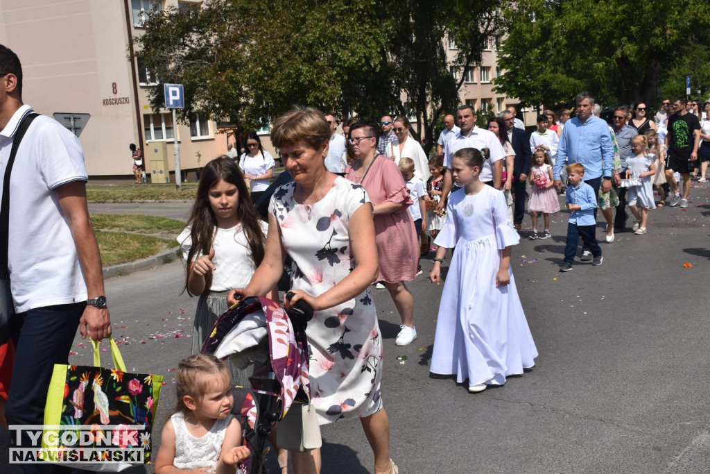 Procesja Bożego Ciała w Nowej Dębie