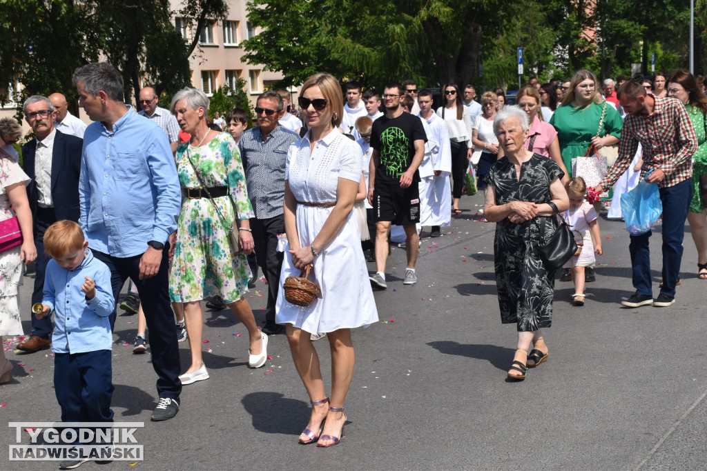 Procesja Bożego Ciała w Nowej Dębie