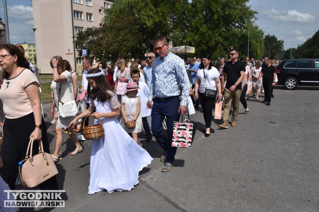 Procesja Bożego Ciała w Nowej Dębie