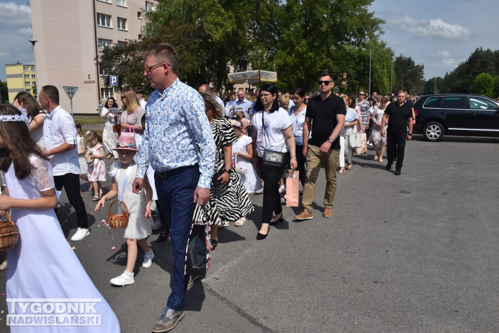 Procesja Bożego Ciała w Nowej Dębie