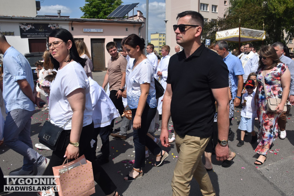 Procesja Bożego Ciała w Nowej Dębie