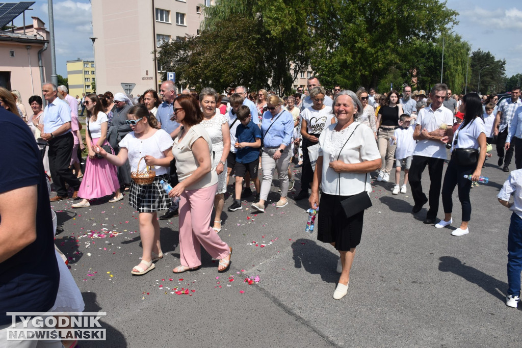 Procesja Bożego Ciała w Nowej Dębie