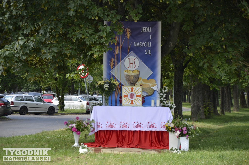 Tarnobrzeg. Procesja Bożego Ciała na Serbinowie