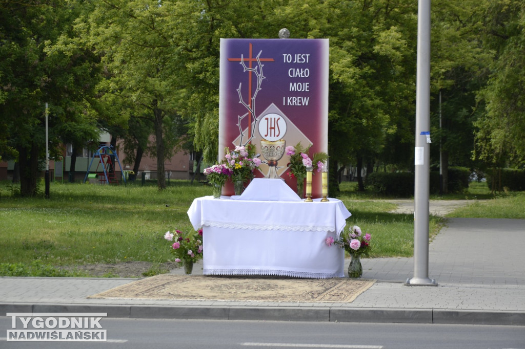 Tarnobrzeg. Procesja Bożego Ciała na Serbinowie