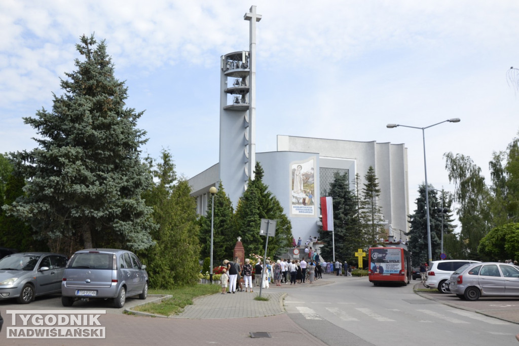 Tarnobrzeg. Procesja Bożego Ciała na Serbinowie
