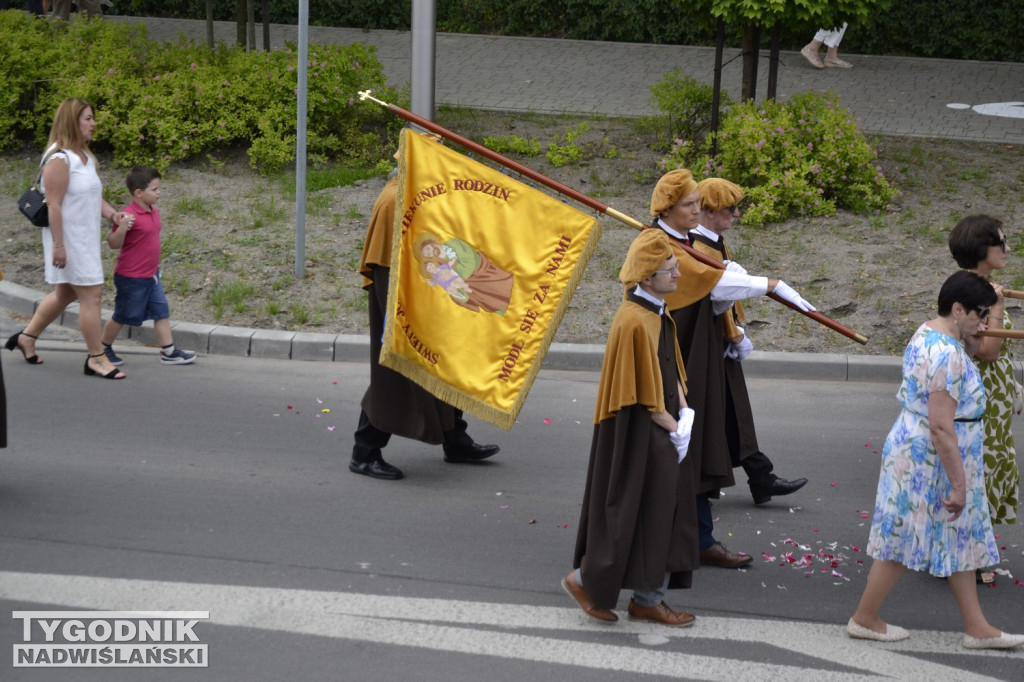 Tarnobrzeg. Procesja Bożego Ciała na Serbinowie