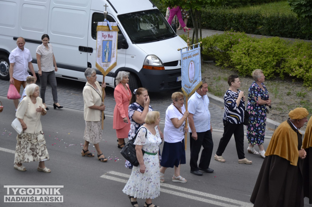 Tarnobrzeg. Procesja Bożego Ciała na Serbinowie