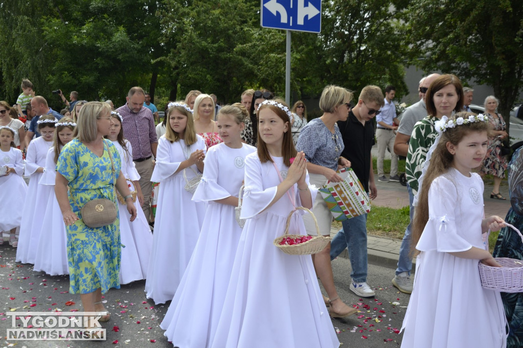 Tarnobrzeg. Procesja Bożego Ciała na Serbinowie