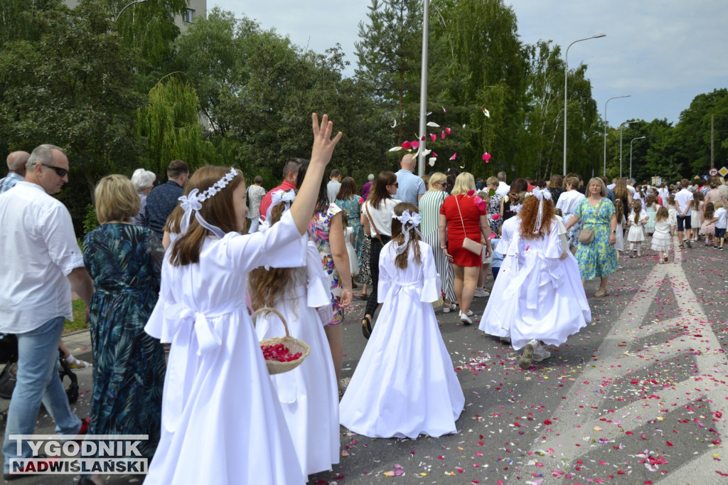 Tarnobrzeg. Procesja Bożego Ciała na Serbinowie