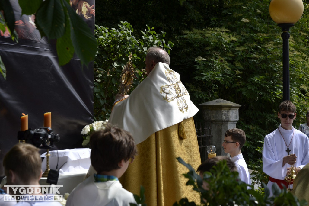 Tarnobrzeg. Procesja Bożego Ciała na Serbinowie