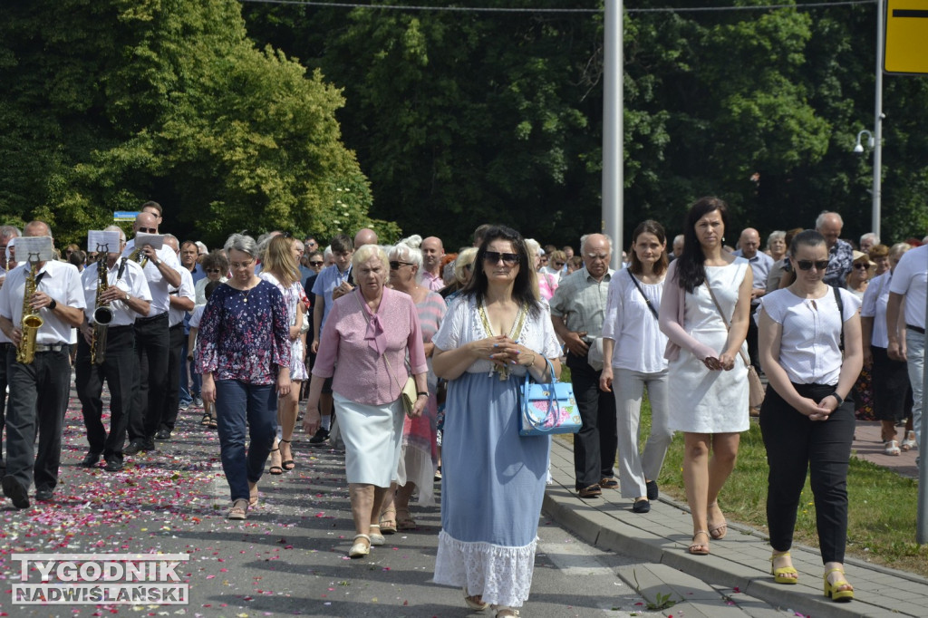 Tarnobrzeg. Procesja Bożego Ciała na Serbinowie