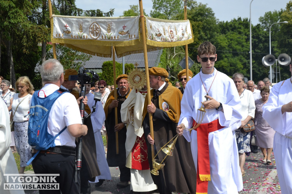 Tarnobrzeg. Procesja Bożego Ciała na Serbinowie