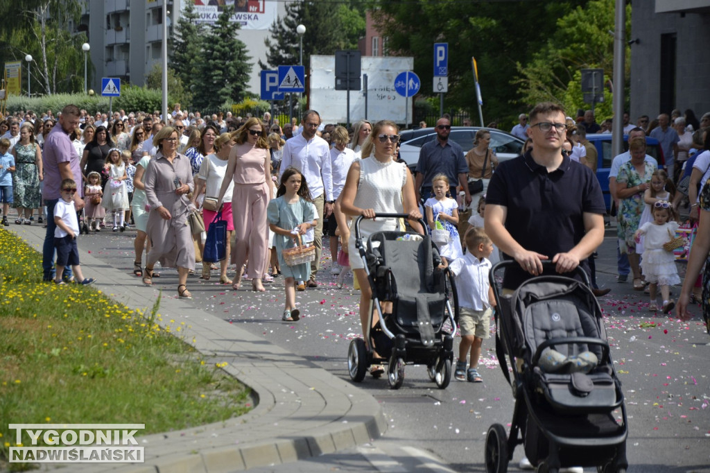 Tarnobrzeg. Procesja Bożego Ciała na Serbinowie