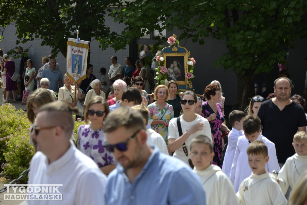 Tarnobrzeg. Procesja Bożego Ciała na Serbinowie