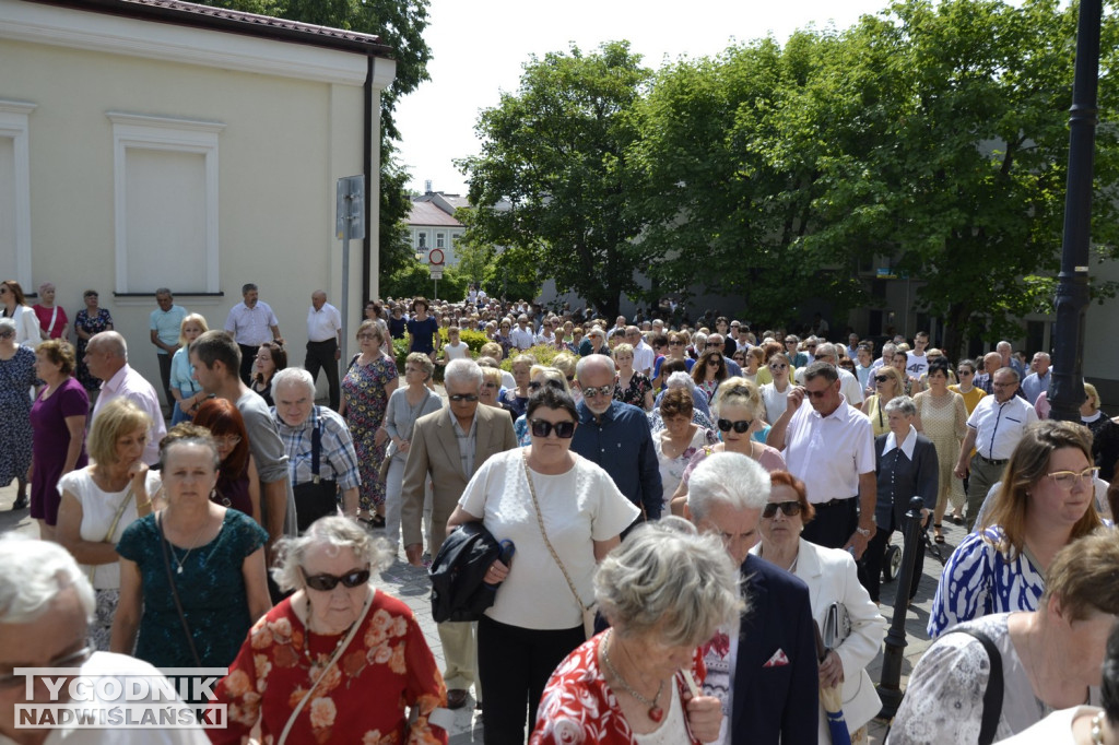 Tarnobrzeg. Procesja Bożego Ciała na Serbinowie